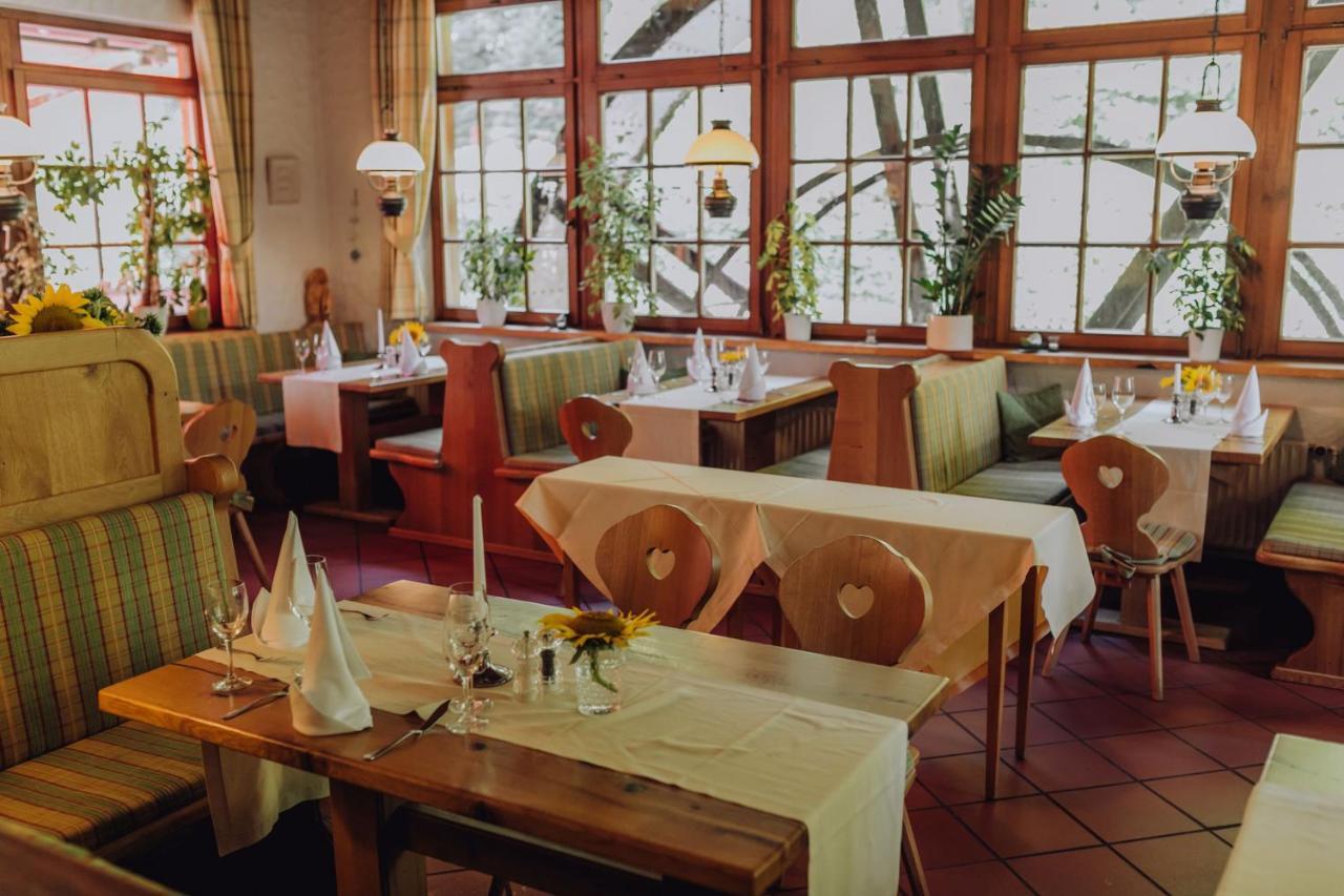 Hotel Zur Alten Muehle Neuenburg  Eksteriør billede